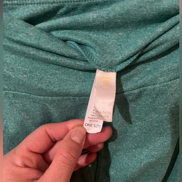 Lularoe leggings one size fits most- buttery soft and stretchy - Picture 2 of 4